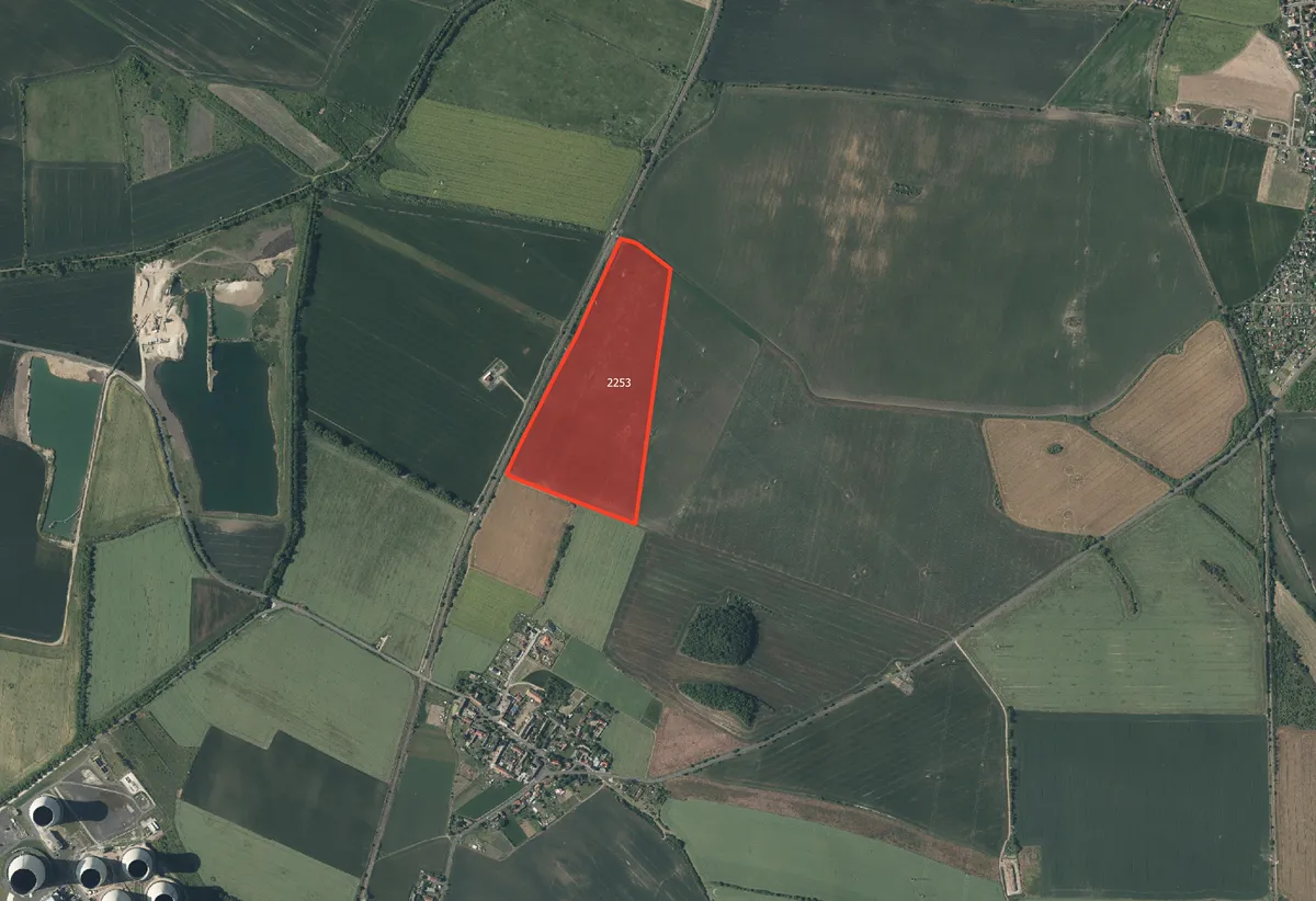 Prodej pole 12008 m²